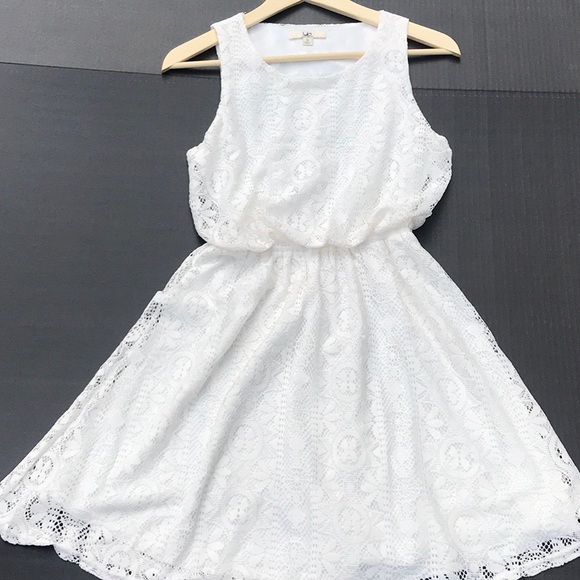 Ya Los Angeles Dresses & Skirts - SOLD🛑Ya Los Angeles Cream Lace Fit & Flare Dress